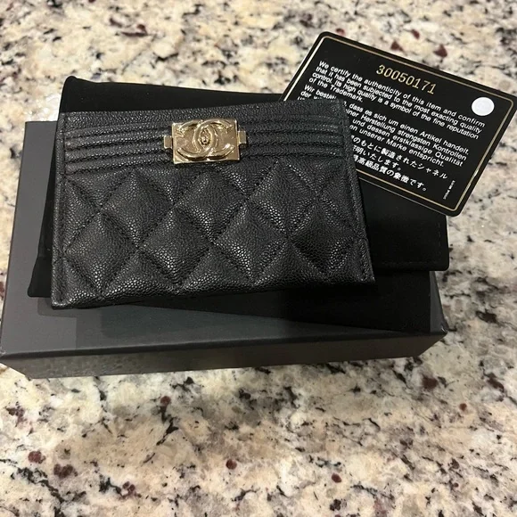 Chanel Boy card case - Picture 2 of 10